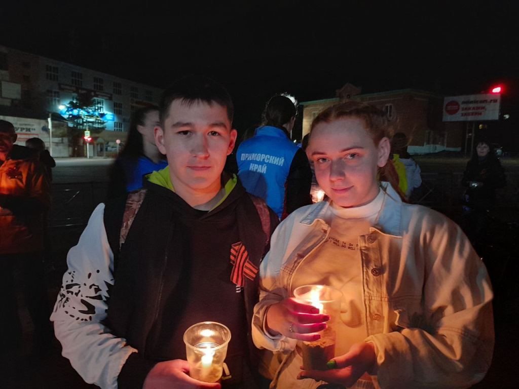 ПАМЯТЬ О ПОДВИГЕ НАРОДА БУДЕТ ЖИТЬ ВЕЧНО | 09.05.2023 | Лесозаводск -  БезФормата