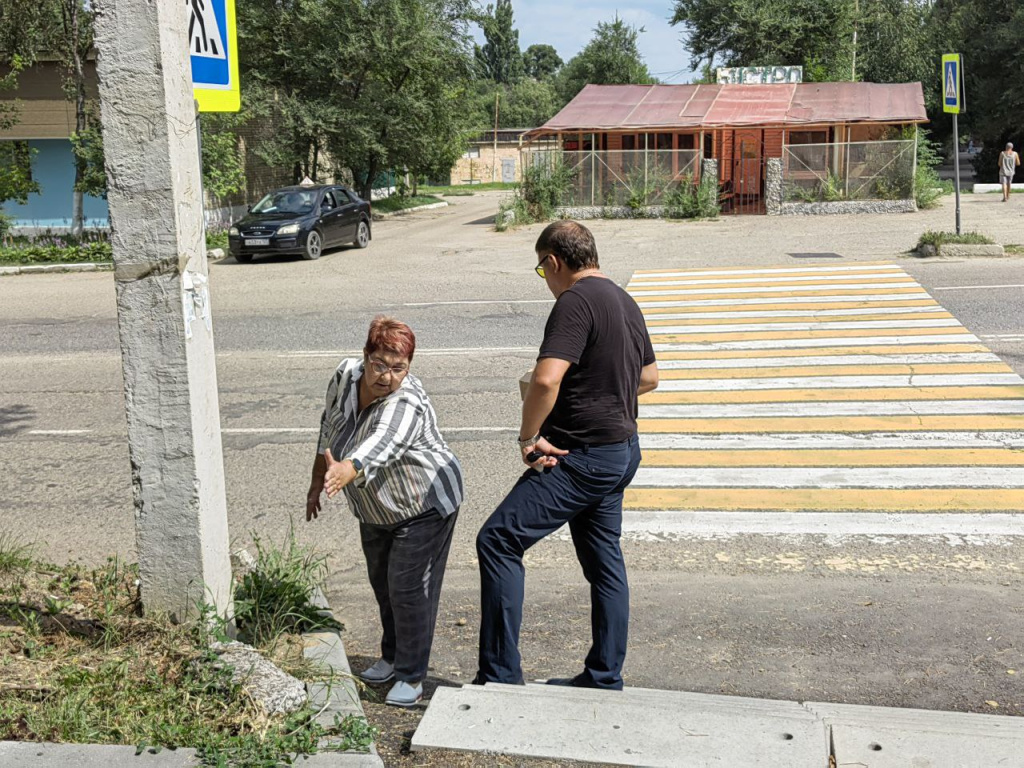 НАРОДНЫЕ КОНТРОЛЕРЫ» ПРОВЕРИЛИ ХОД РАБОТ | 02.08.2023 | Лесозаводск -  БезФормата