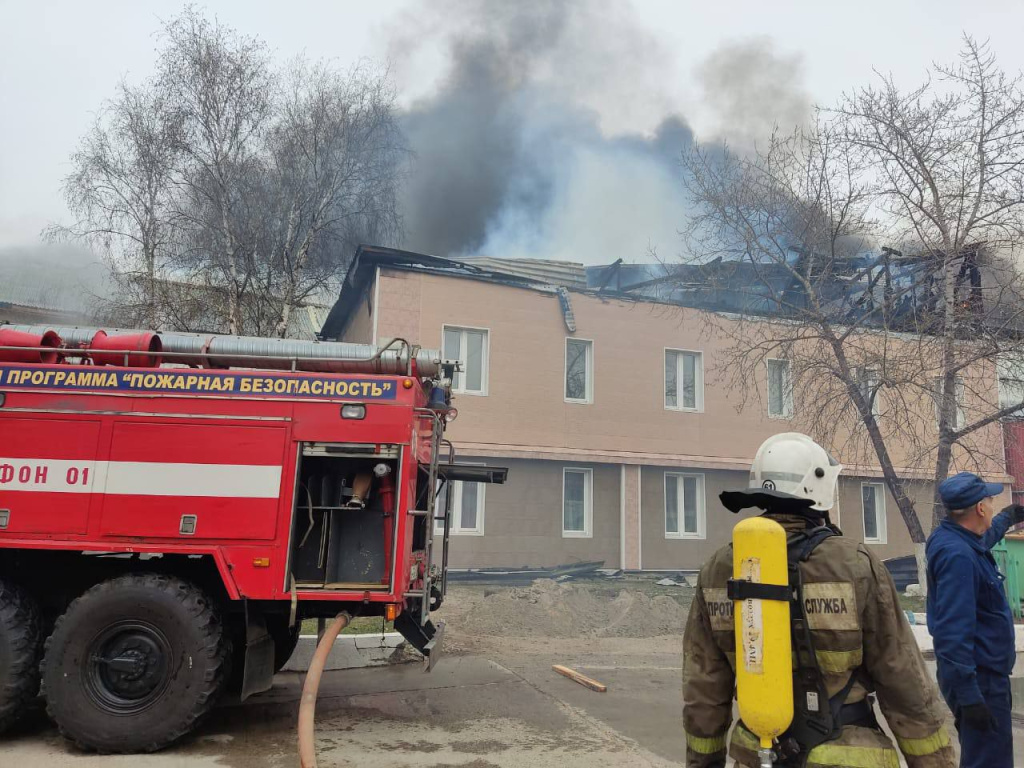 ПОЖАР НА ДЕРЕВООБРАБАТЫВАЮЩЕМ ПРЕДПРИЯТИИ ЛИКВИДИРОВАЛИ | 27.04.2023 |  Лесозаводск - БезФормата